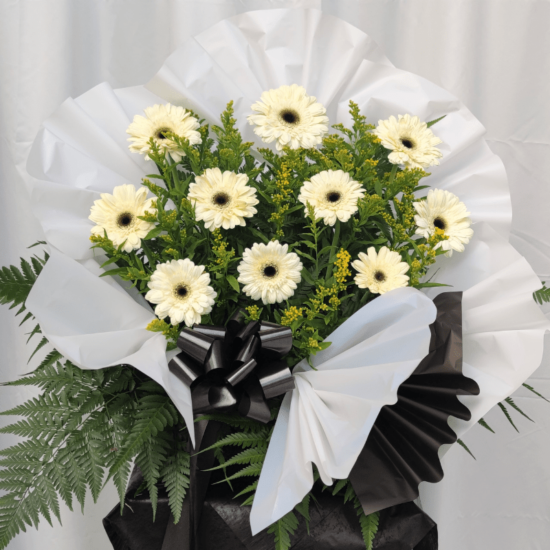 What are the key differences between sympathy and funeral flowers?