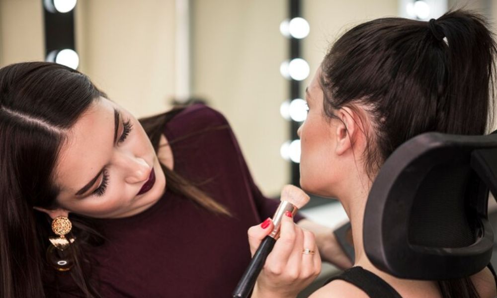 bridal makeup artist