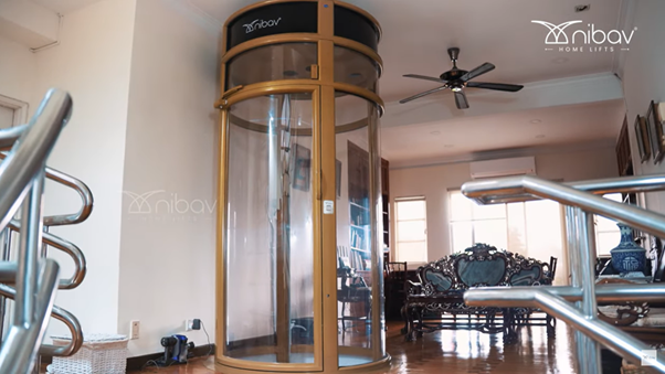 elevator and escalator