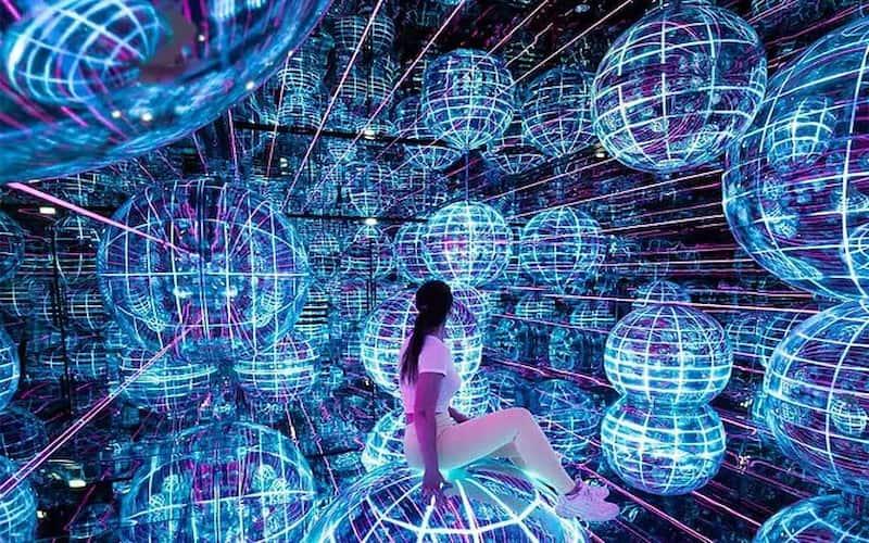 dubai aya universe
