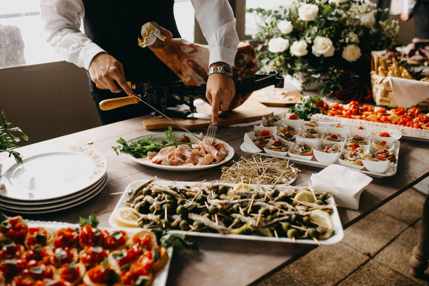 Catering vs. Private Chef: What's Best for Your Miami Event?
