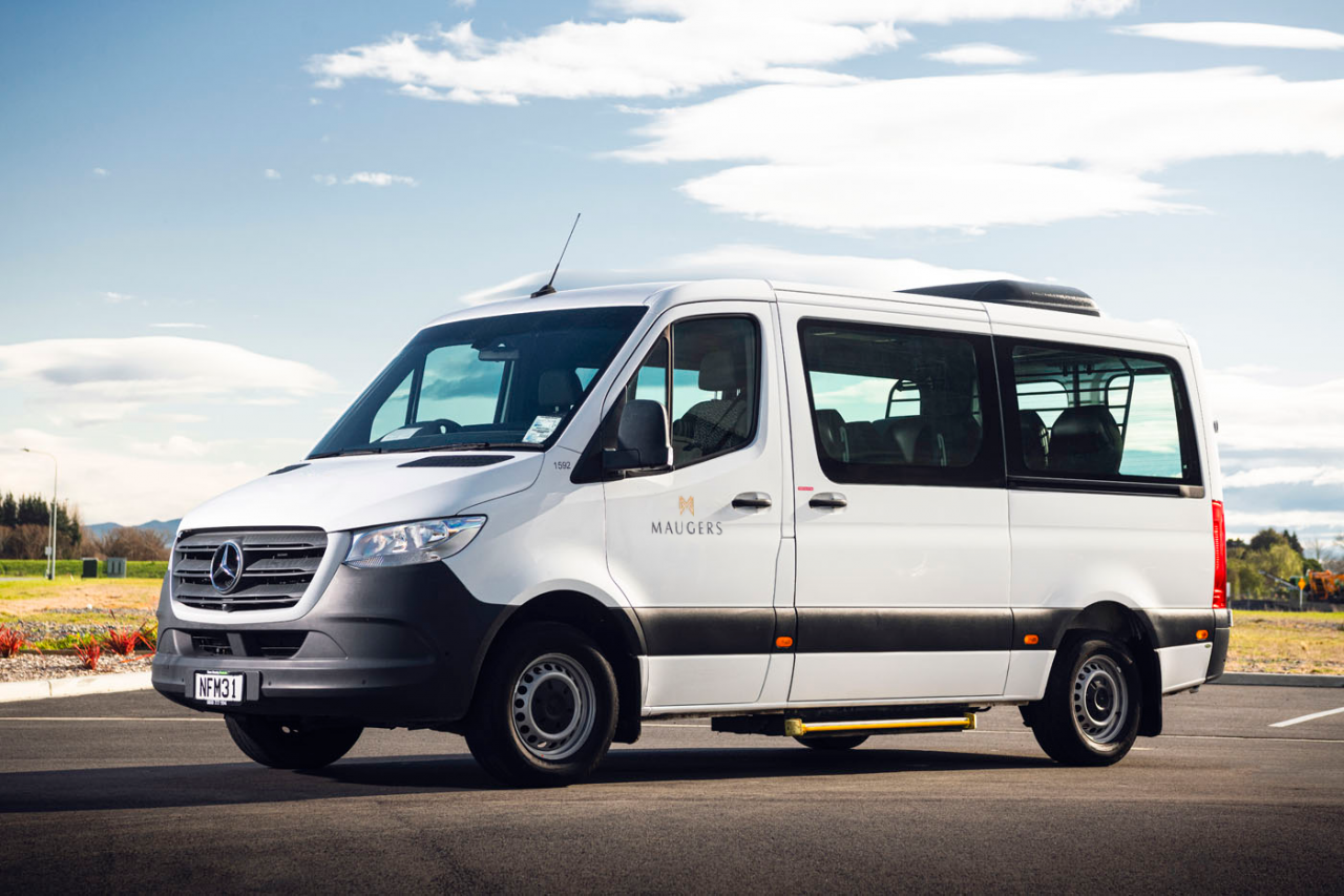 minibus hire manchester