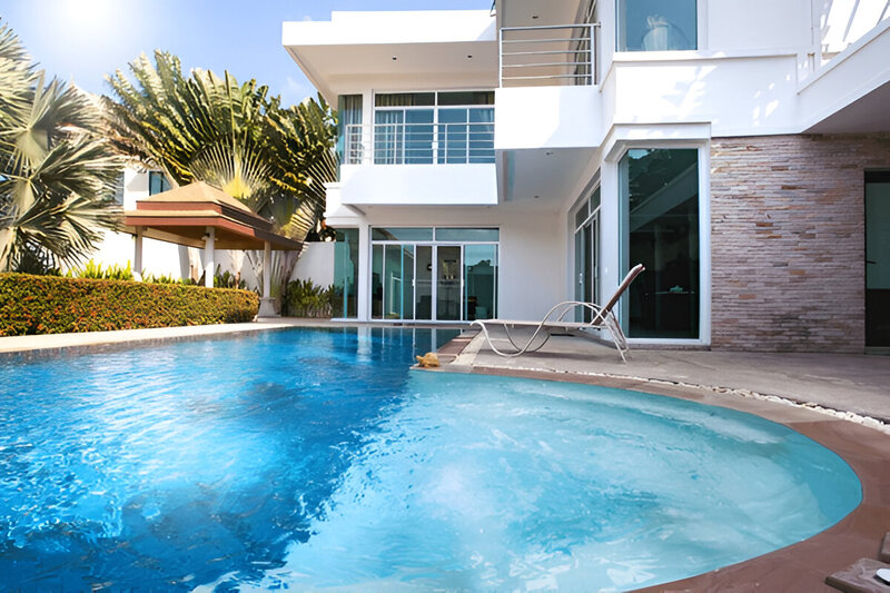 pool builders narre warren