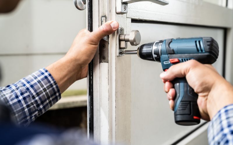 commercial locksmith