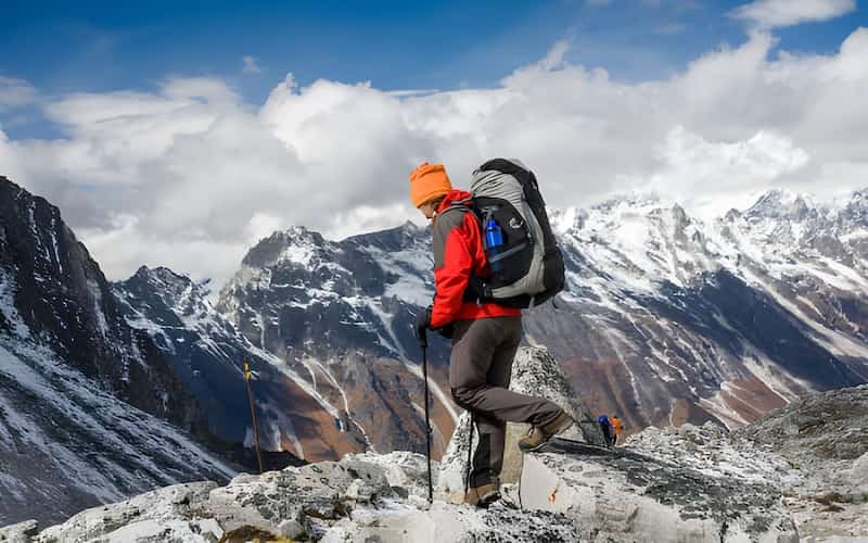 winter hiking nepal
