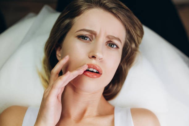 roof of mouth pain