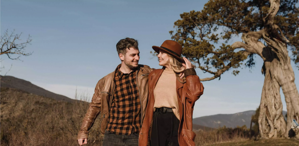 how to style a brown leather jacket