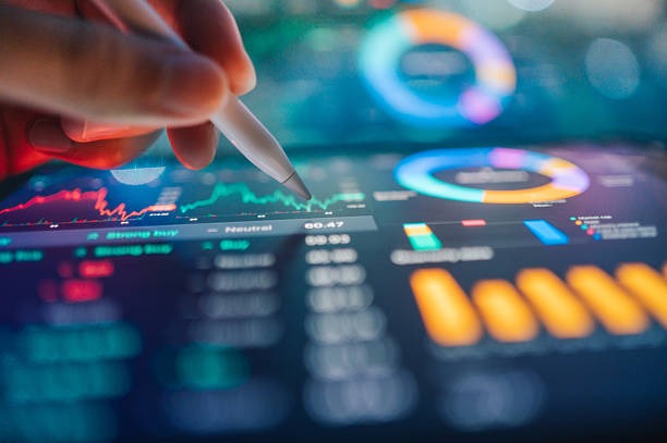 media monitoring teachers