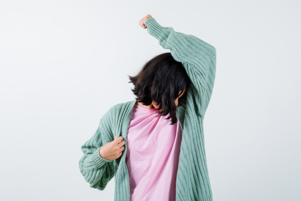 remove sweat smell clothes